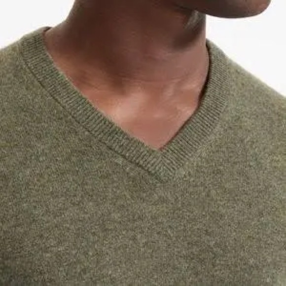 Everlane Men's Cashmere V-Neck Sweater size Large Olive Green - Picture 3 of 8